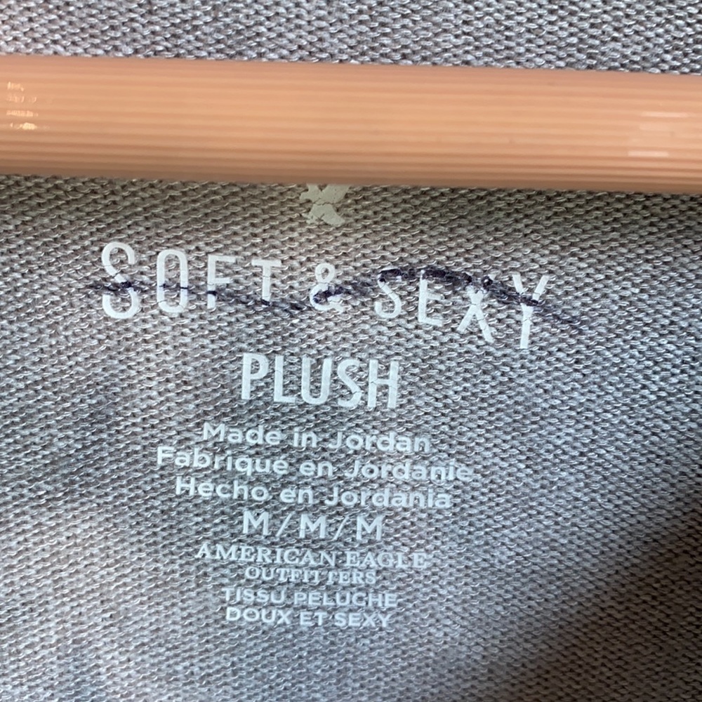 American Eagle grey tie dye soft & sexy plush top - Picture 2 of 3